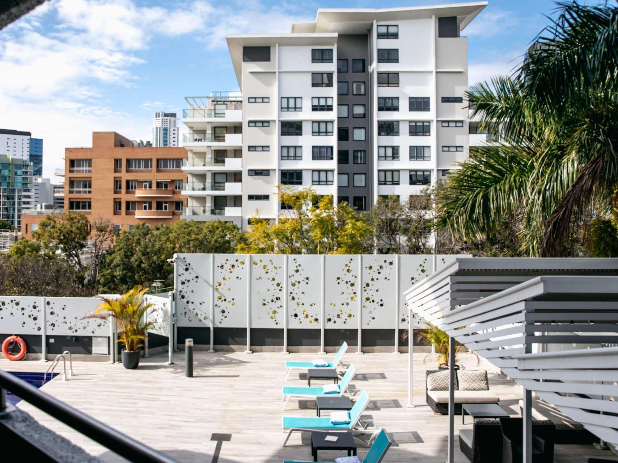 Mercure Brisbane Spring Hill Экстерьер фото